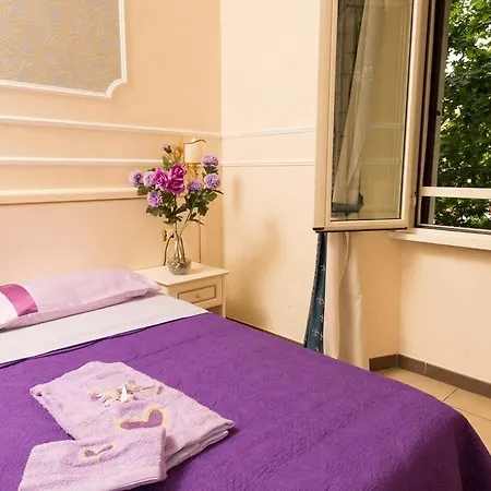 Cesar Palace Guest house Rome