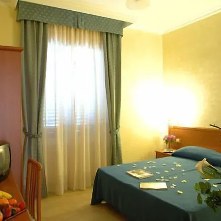 Cesar Palace Gæstehus 2*